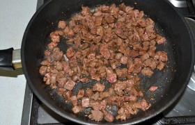 до легкой корочки. Вынимаем.