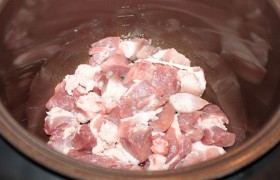 Свинина с картофелем и карри в мультиварке - фото №2