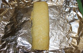 Мясной рулет в сырной корочке - фото №8