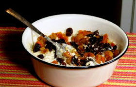 Выпечка диетическая из геркулеса с творогом и сухофруктами - фото №4