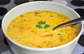 Сырный куриный суп с помидорами