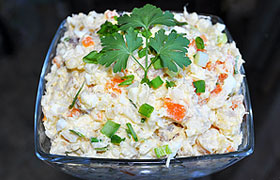 Салат с копченой треской