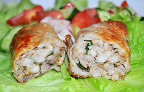 Рулетики в куриной коже