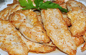 Быстрый ужин из жареных куриных грудок