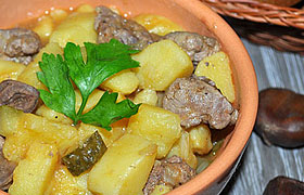 Азу из куриных потрошков