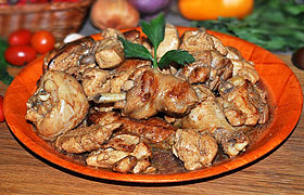 Тушеная курица Бурбон