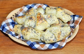 Сырники-круассаны с маком