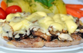 Мясо по-французски