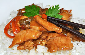 Курица стир-фрай с овощами и медом