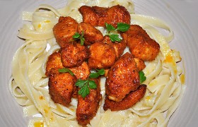 Жареное куриное филе, панированное в сухарях