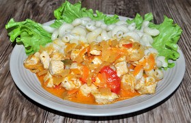 Мясо индейки в томатно-сырном соусе