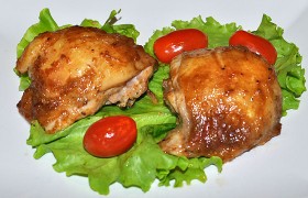 Куриные бедрышки, запеченные в маринаде