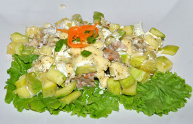 Запеканка из кабачков с курицей и сыром