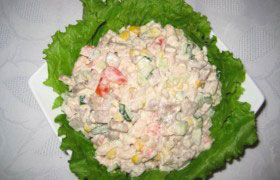 Салат с куриной грудкой по-московски