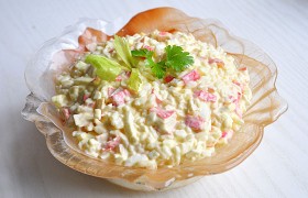 Салат из крабовых палочек