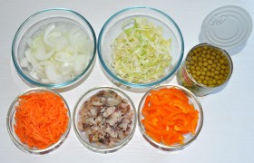 Салат из рыбы холодного копчения с овощами - фото №2