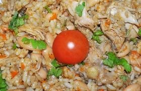 Курица с рисом и фасолью